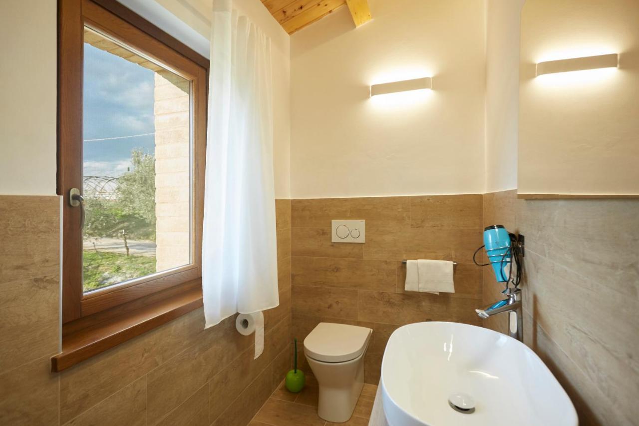 Agriturismo Nido Delle Rondini Macerata Exterior foto