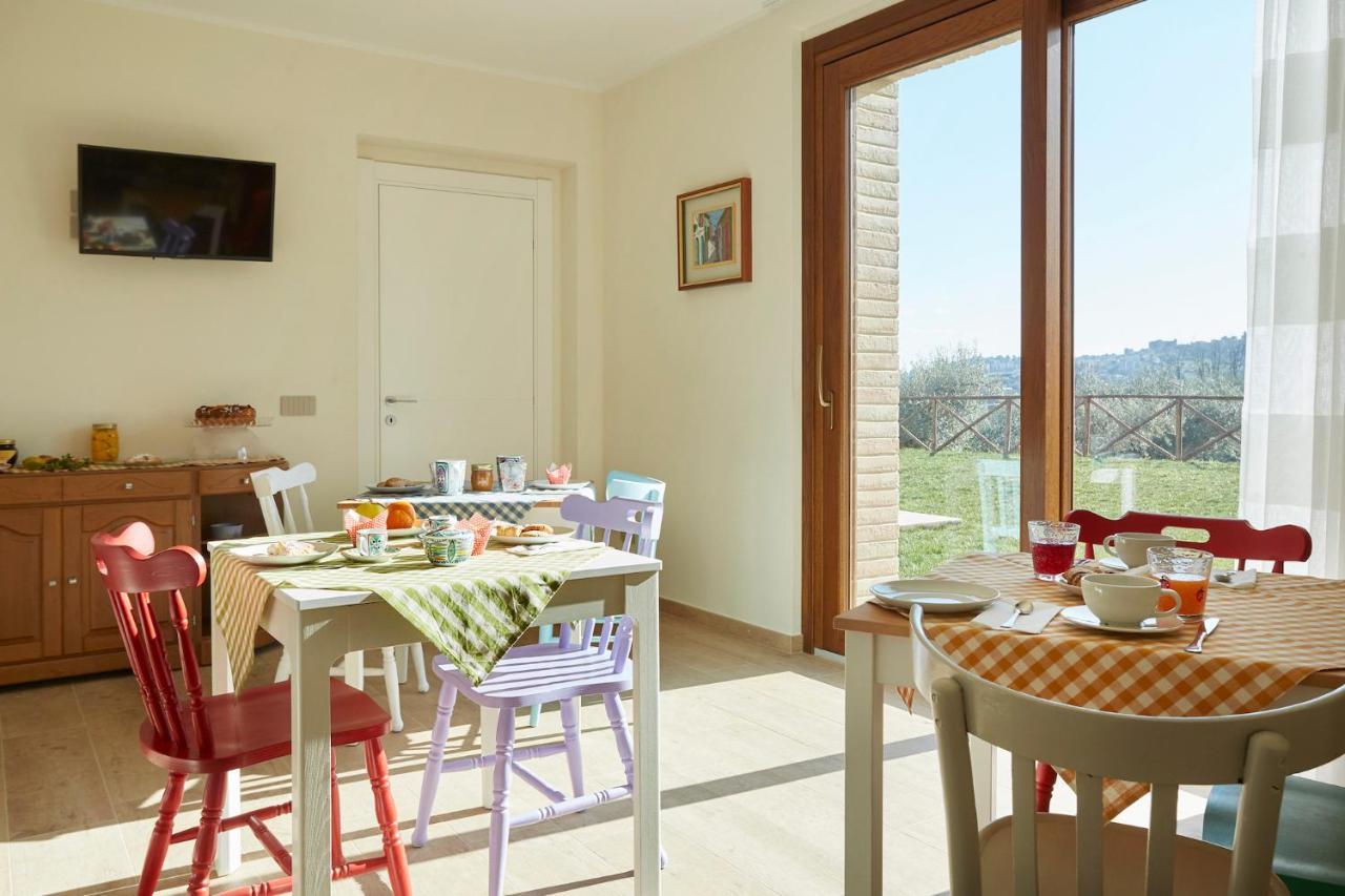 Agriturismo Nido Delle Rondini Macerata Exterior foto